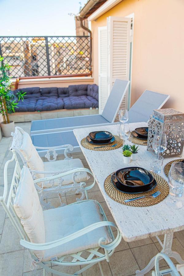 Luxury Top Floor In Trastevere Rome Bagian luar foto