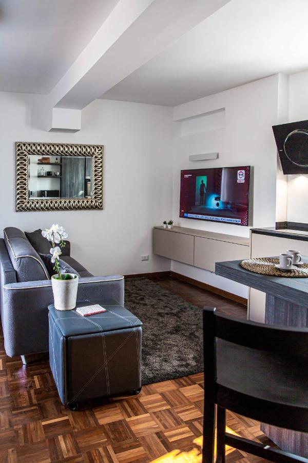 Luxury Top Floor In Trastevere Rome Bagian luar foto