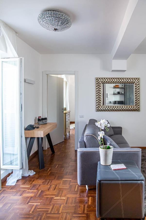 Luxury Top Floor In Trastevere Rome Bagian luar foto